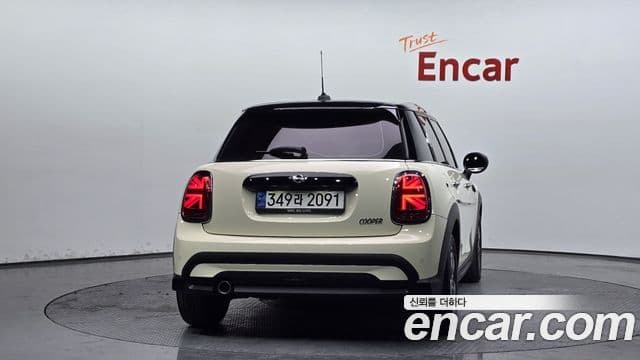 Mini Cooper 3세대, 2023 4