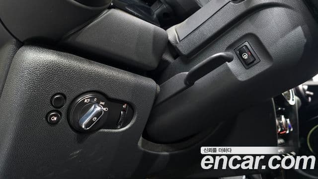 Mini Cooper 3세대, 2023 14