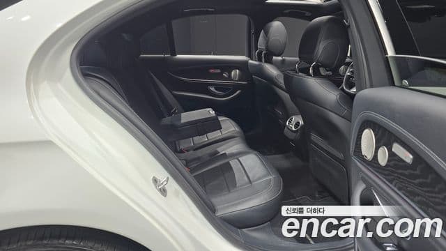 Mercedes-Benz E-класс W213 AMG Line, 2022 12