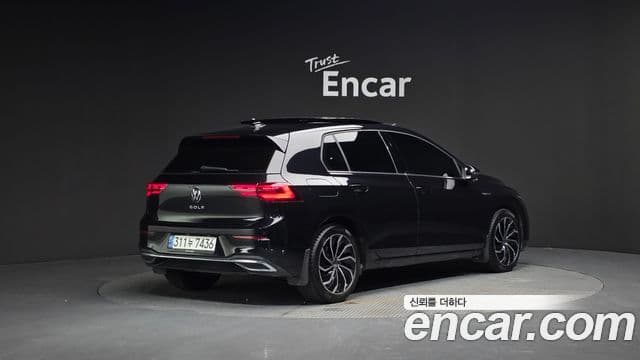 Volkswagen Гольф 8세대 Prestige, 2023 2