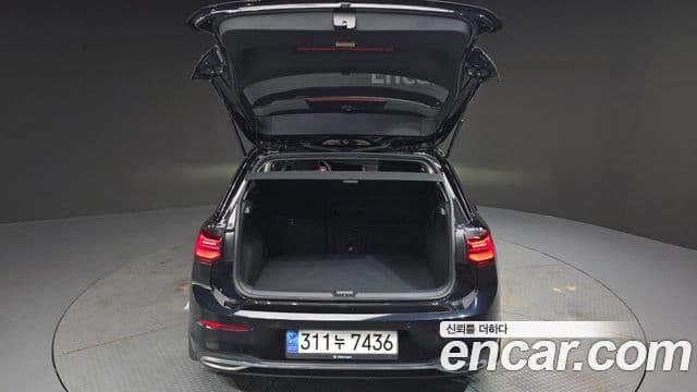 Volkswagen Гольф 8세대 Prestige, 2023 20