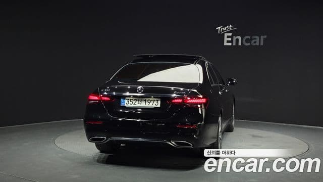 Mercedes-Benz E-класс W213 AMG Line, 2022 4
