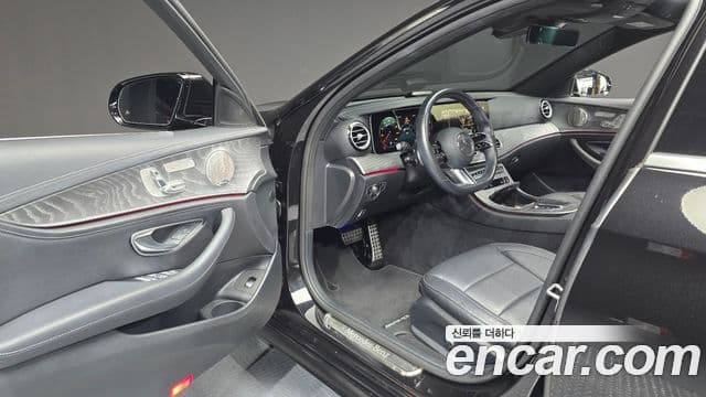 Mercedes-Benz E-класс W213 AMG Line, 2022 11