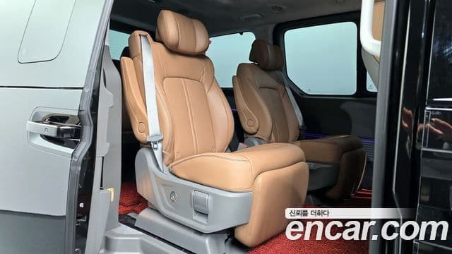 Hyundai Staria Inspiration, 2025 12