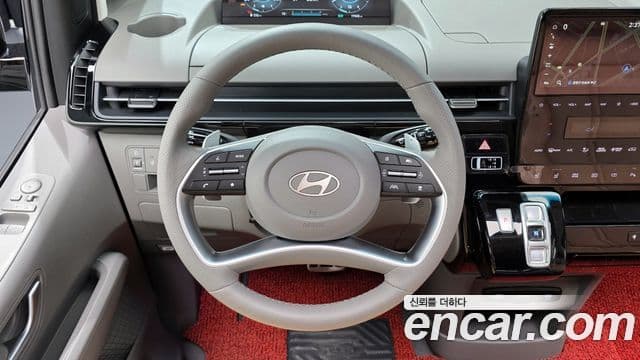 Hyundai Staria Inspiration, 2025 13