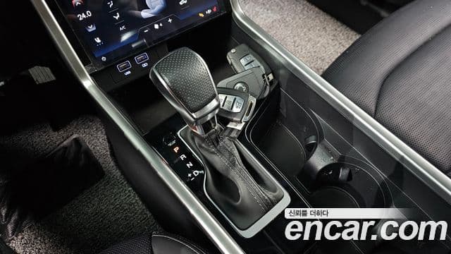 KG모빌리티(SsangYong) Torres T7, 2024 9