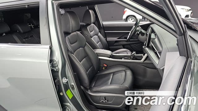 KG모빌리티(SsangYong) Torres T7, 2024 10