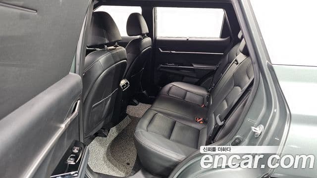 KG모빌리티(SsangYong) Torres T7, 2024 17