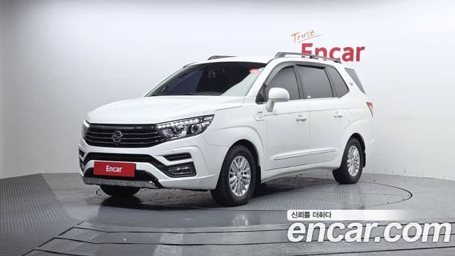 KG모빌리티(SsangYong) Korando 투리스모 4WD RX 9인승, 2018 1