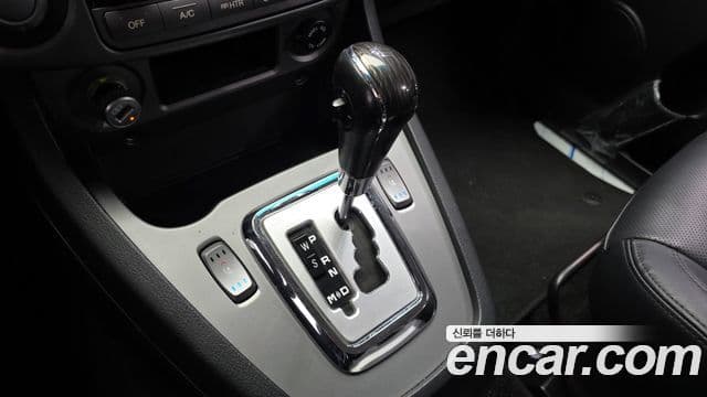 KG모빌리티(SsangYong) Korando 투리스모 4WD RX 9인승, 2018 9