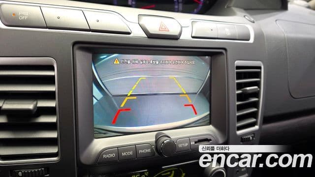 KG모빌리티(SsangYong) Korando 투리스모 4WD RX 9인승, 2018 16