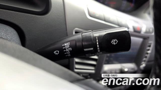 KG모빌리티(SsangYong) Korando 투리스모 4WD RX 9인승, 2018 17