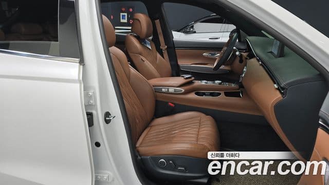 Genesis GV70, 2021 10