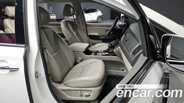 Kia All New Carnival President, 2018 10