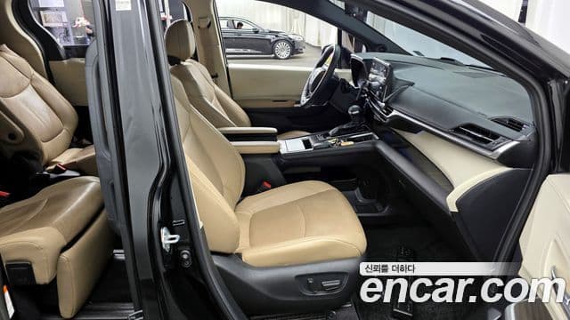 Toyota Sienna 4세대, 2021 11