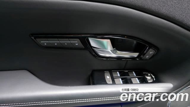 Land Rover Range Rover Evoque 2.0 TD4 HSE, 2019 14