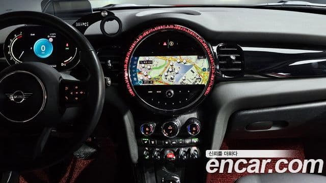 Mini Cooper 3세대, 2024 16