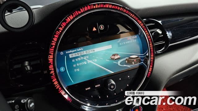 Mini Cooper 3세대, 2024 18