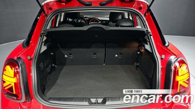 Mini Cooper 3세대, 2024 20