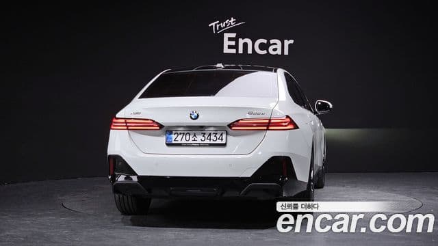 BMW 5시리즈 (G60) 523d xDrive M Sport, 2025 4