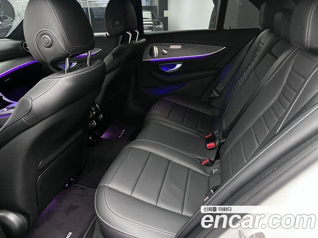 Mercedes-Benz E-класс W213 AMG Line, 2023 11