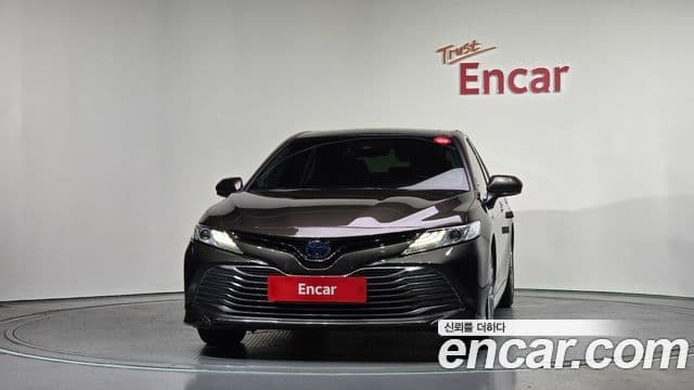 Toyota 캠리 (XV70) 2.5 XLE гибрид, 2018 3
