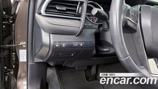 Toyota 캠리 (XV70) 2.5 XLE гибрид, 2018 16