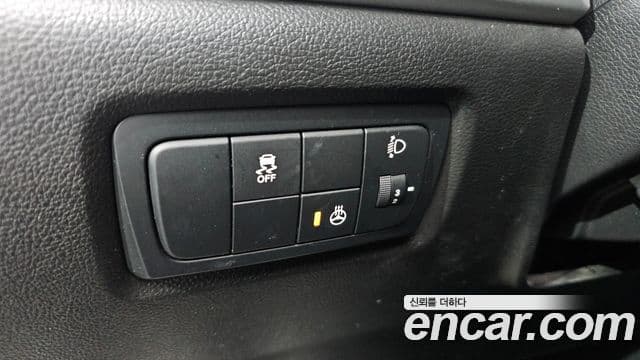 KG모빌리티(SsangYong) New Korando C топовая версия, 2017 16