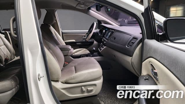 Kia All New Carnival Noblesse, 2018 10