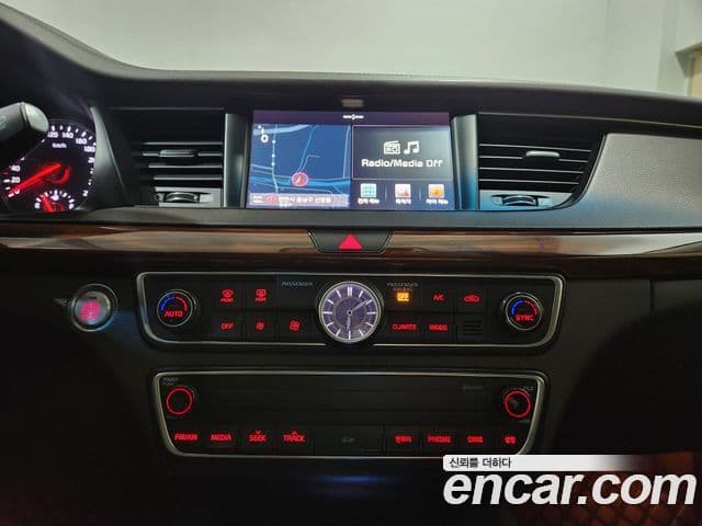 Kia All New K7 Prestige, 2016 11