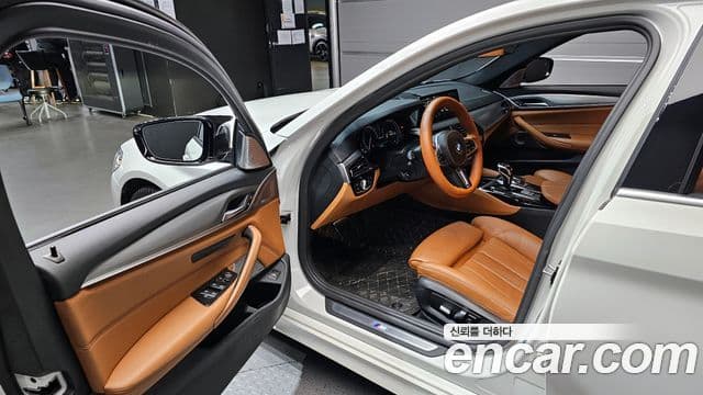 BMW 5시리즈 (G30) 520d M Sport, 2018 10
