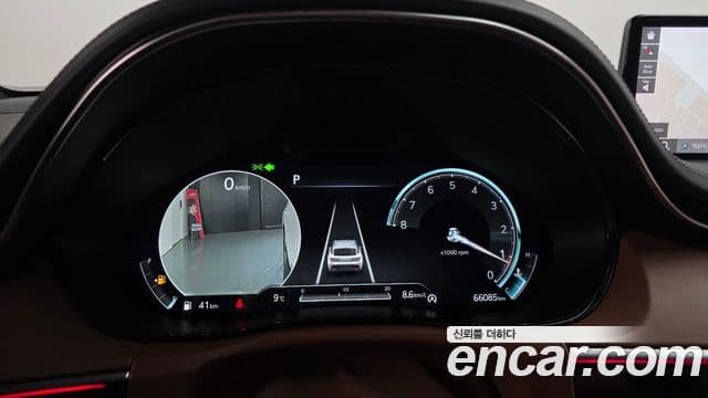 Genesis GV70, 2023 8