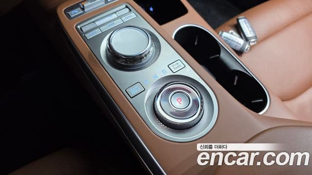 Genesis GV70, 2023 9