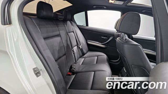 BMW 3시리즈 (E90) 320d седан чёрный And белый, 2011 12