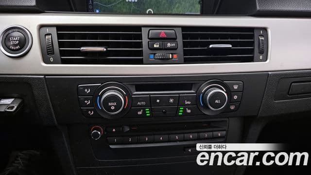 BMW 3시리즈 (E90) 320d седан чёрный And белый, 2011 16