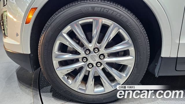 Cadillac XT5 3.6 Platinum AWD, 2018 все фото