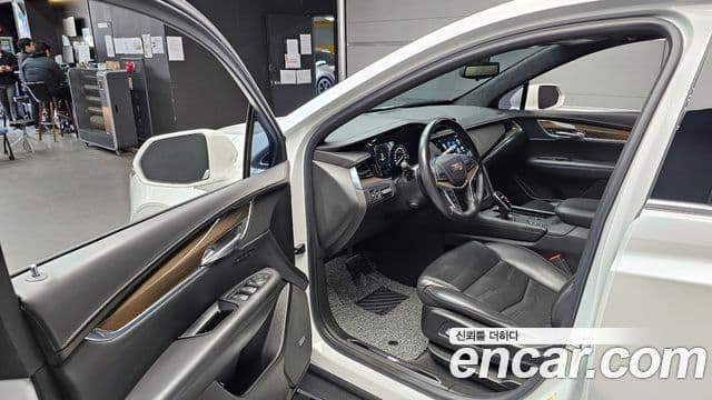 Cadillac XT5 3.6 Platinum AWD, 2018 10