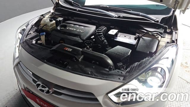 Hyundai i40 Modern, 2012 6