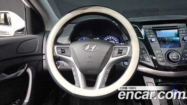 Hyundai i40 Modern, 2012 11