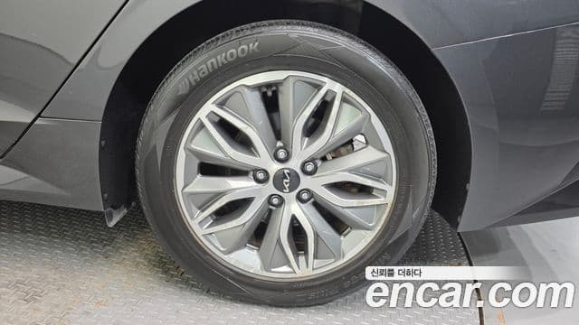 Kia K5 гибрид 3세대 Prestige, 2022 все фото