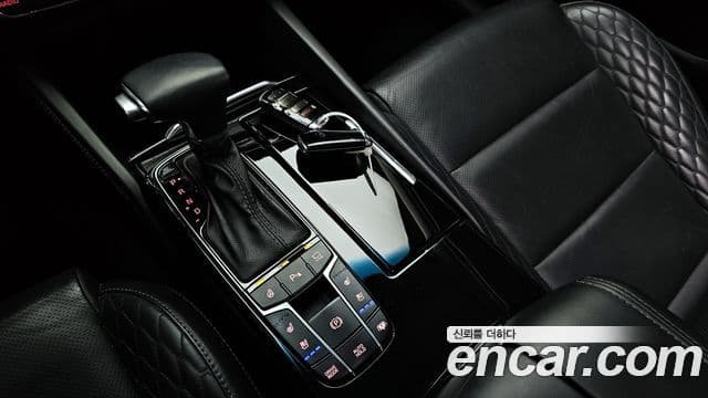 Kia All New K7 гибрид Noblesse, 2017 9