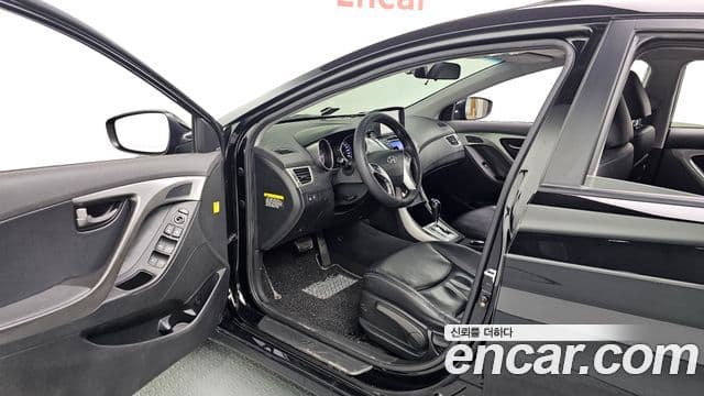 Hyundai Avante MD Luxury, 2012 10