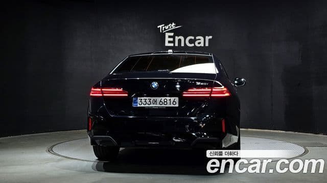 BMW 5시리즈 (G60) 520i M Sport, 2025 4