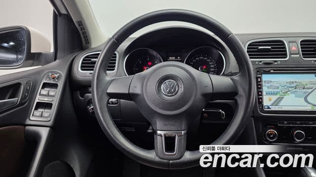 Volkswagen Гольф 6세대 1.6 TDI BlueMotion Style Edition, 2013 13