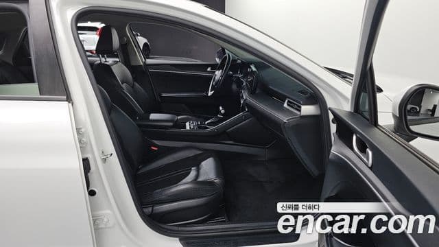 Kia K5 3세대 Trendy, 2022 12