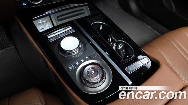 Genesis G80 (RG3) бензин 2.5 турбо 2WD, 2024 9