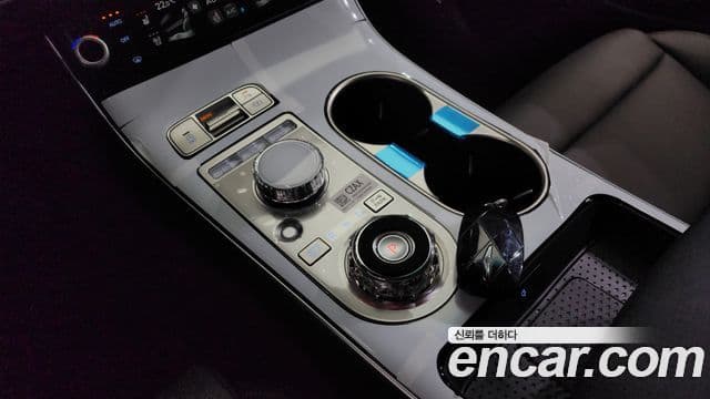 Genesis GV70, 2026 9