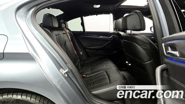 BMW 5시리즈 (G30) 520d M Sport Plus, 2017 12