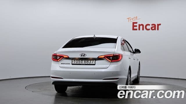 Hyundai LF Sonata Style, 2015 4