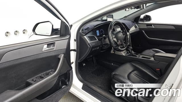 Hyundai LF Sonata Style, 2015 10